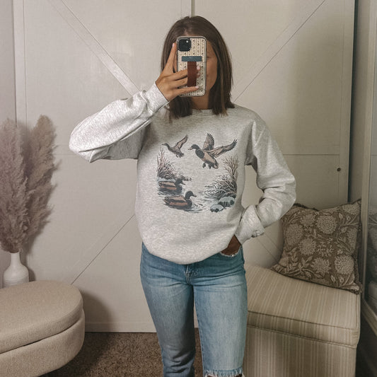 Vintage Mallard Sweatshirt - Ash Gray