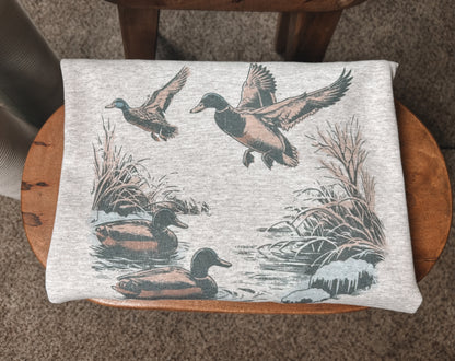 Vintage Mallard Sweatshirt - Ash Gray